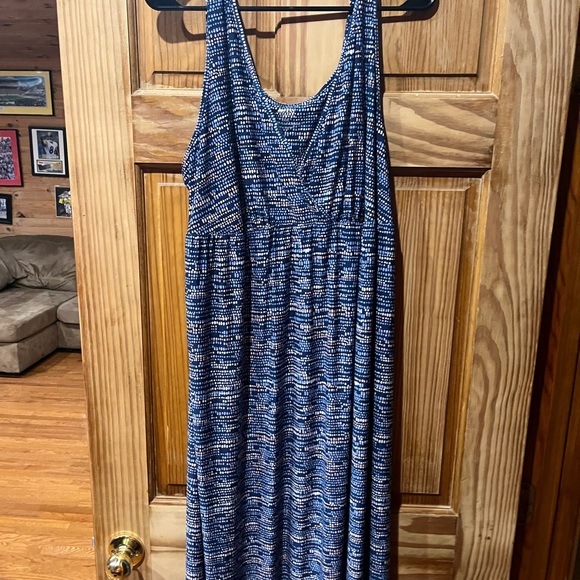 Alfani Navy and White Maxi Dress, super soft & comfortable - Picture 1 of 7